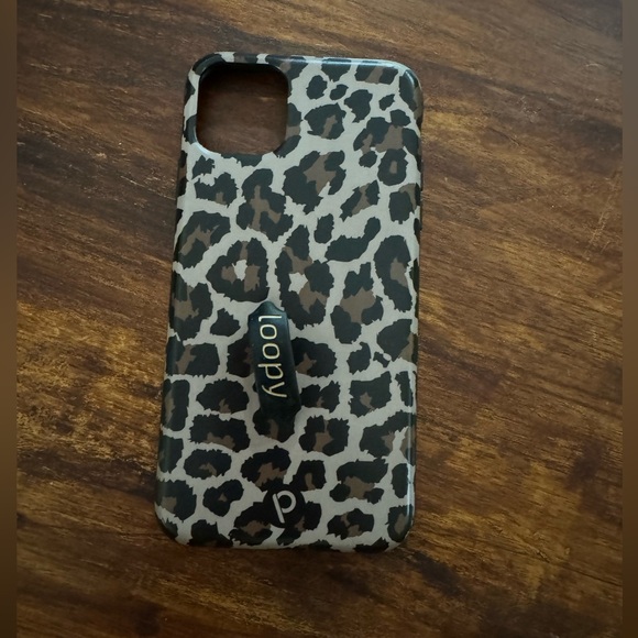 LOOPY iPhone 11 Pro Max (6.5 screen) EUC - Picture 4 of 7